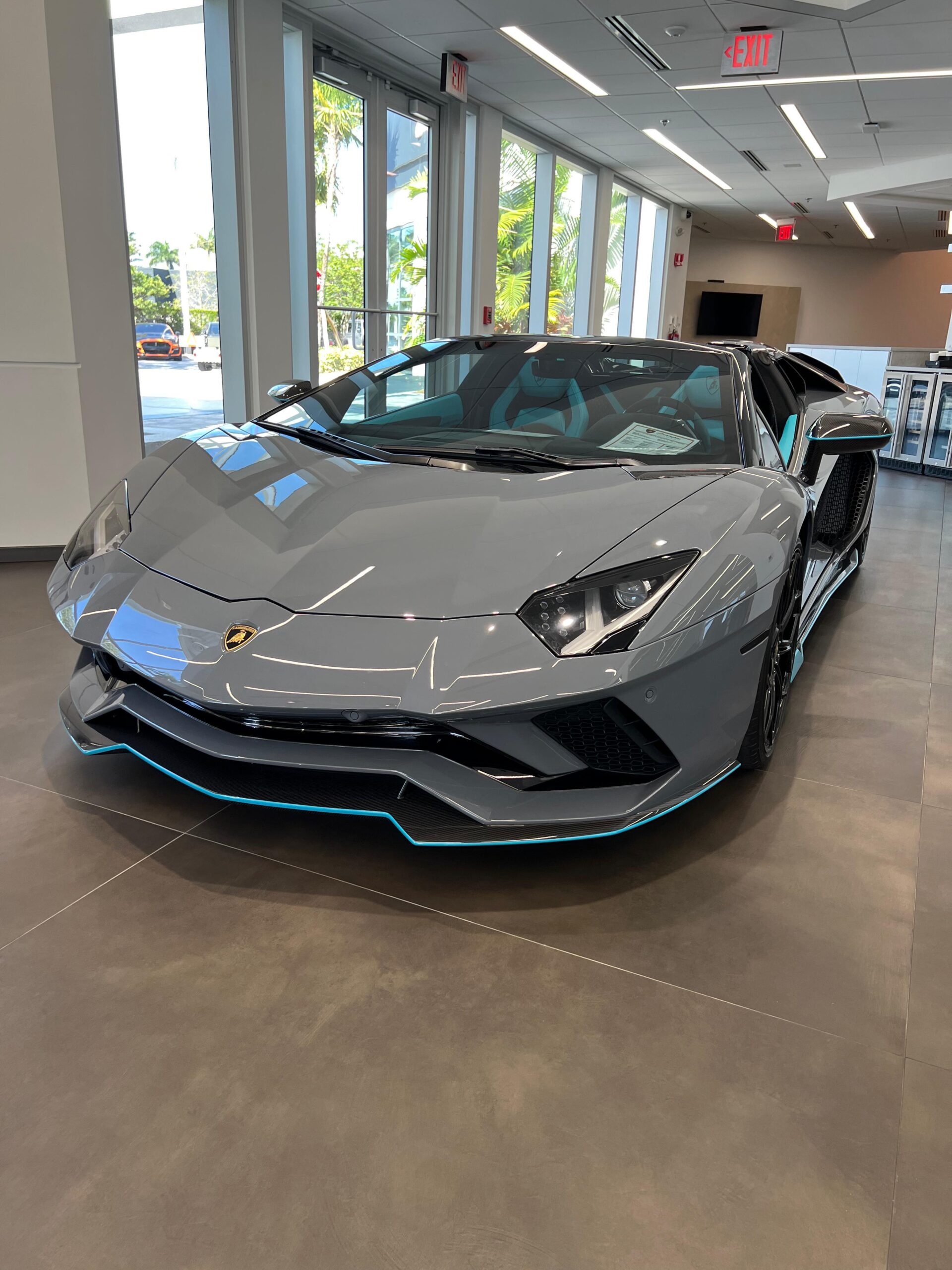 Grey Lamborghini Aventador LP 780-4 Ultimae Roadster 