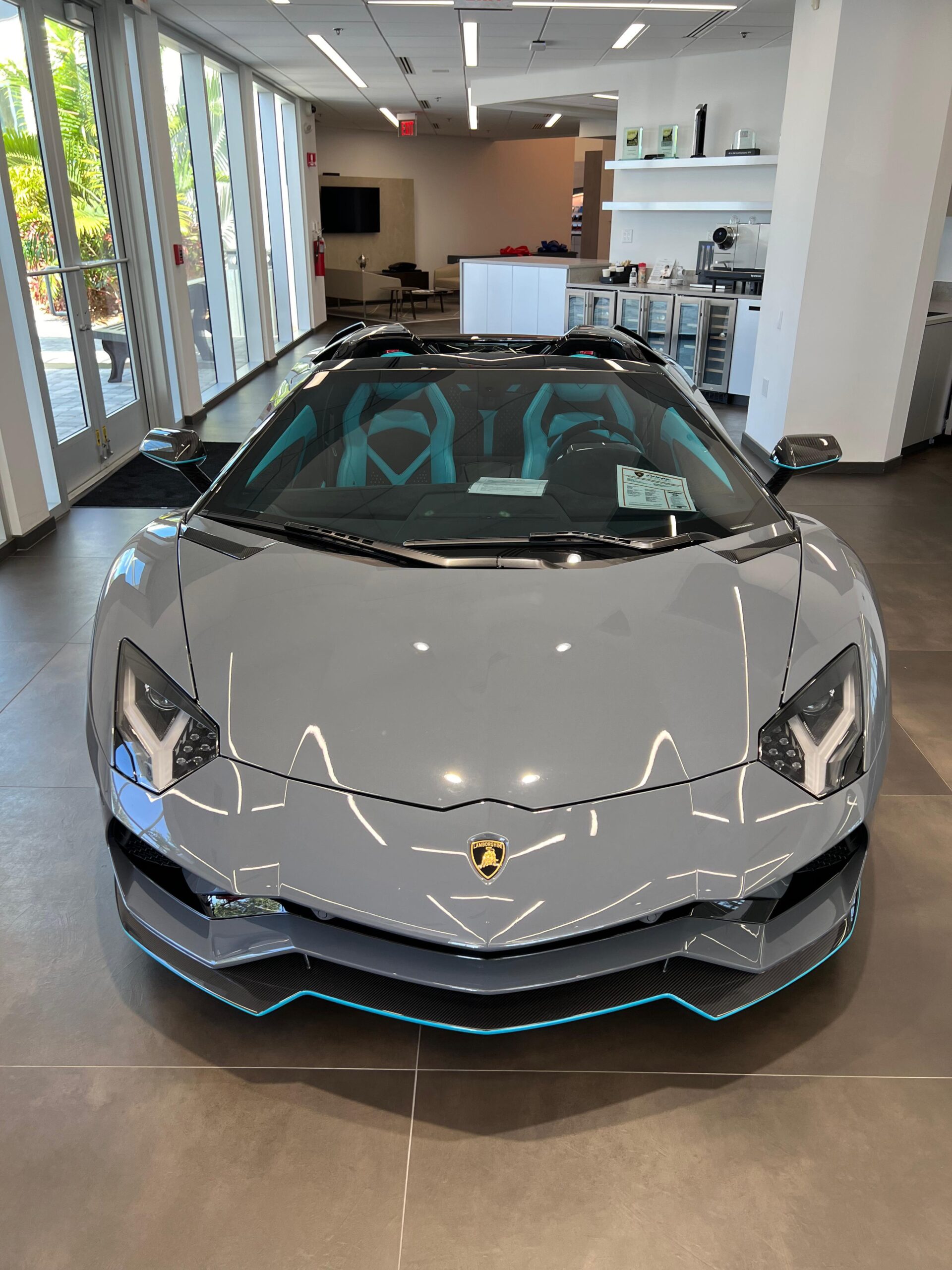 Lamborghini Aventador LP 780-4 Ultimae Roadster 