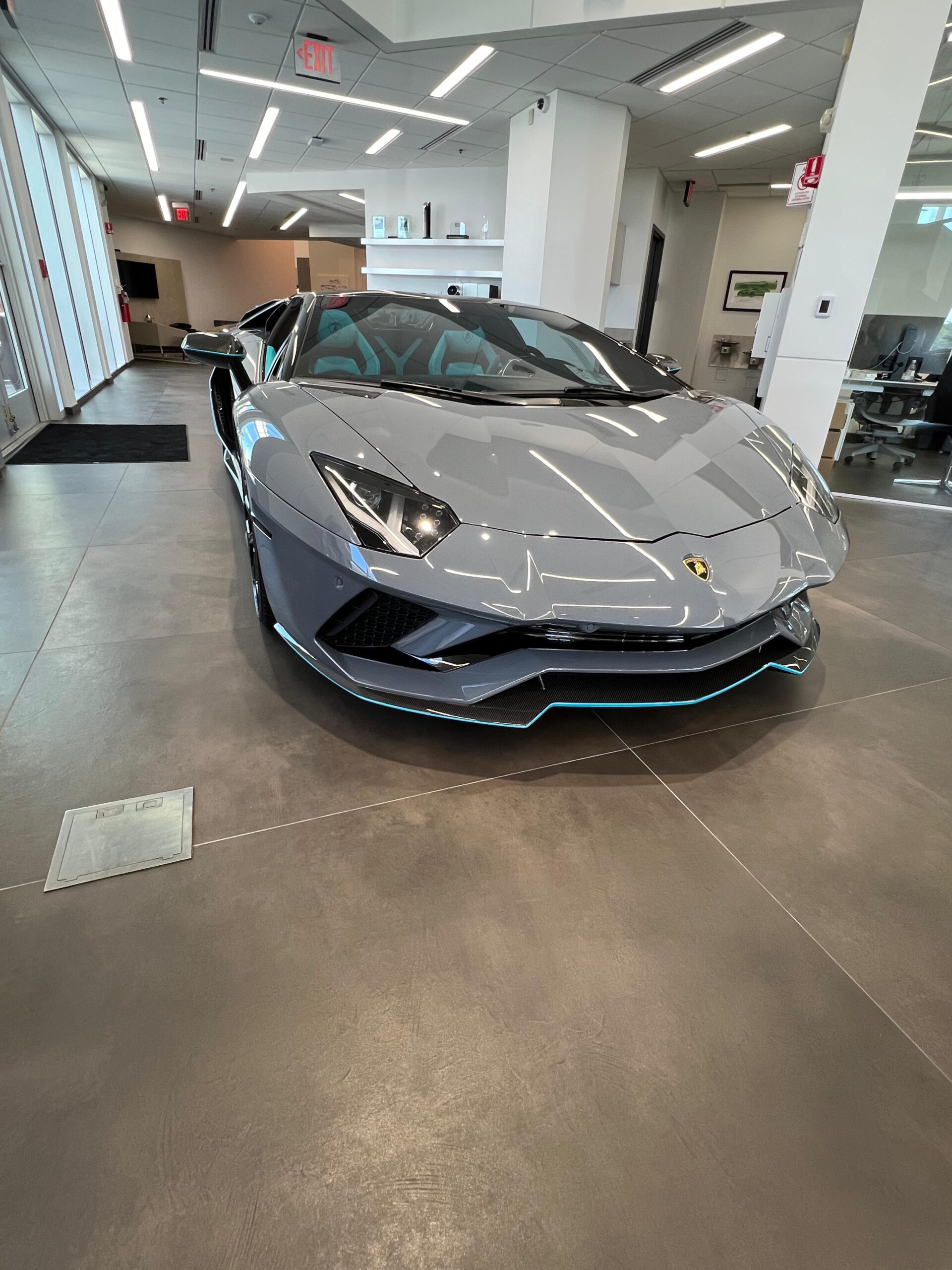 Lamborghini Aventador LP 780-4 Ultimae Roadster 