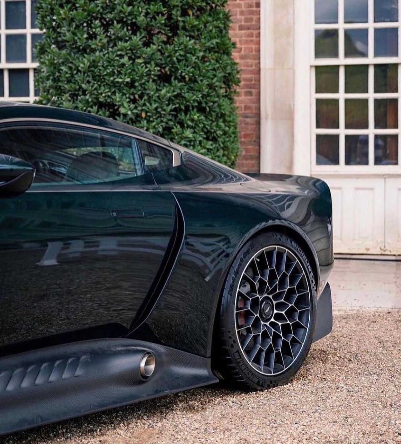 Tires of Green Aston Martin Victor