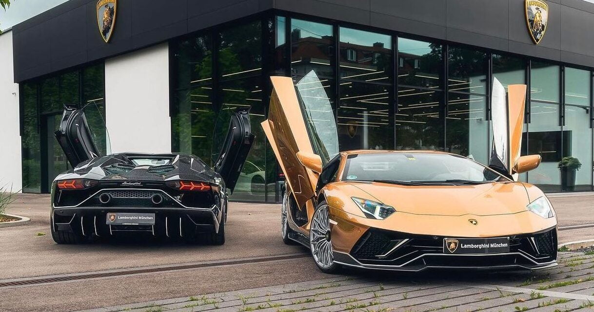 Unleashing The Supercar Titan: Lamborghini Aventador Ultimae